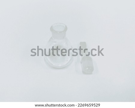pycnometer for analysis of specific gravity of solutions