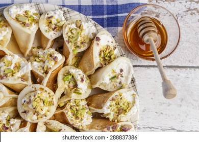 Qatayef With Qishta And Honey