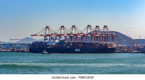 639 Apl Container Images, Stock Photos & Vectors | Shutterstock