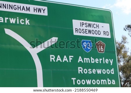 QLD road sign shows the turnoff to RAAF Amberley

