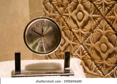 A quartz powered generic clock. Selective focus