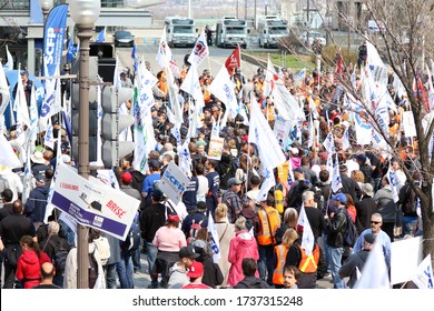 
Quebec, Canada - 05/12/2016: Manifestation Of CUPE, Canadian Union Of Public Employees And The FTQ, Quebec Federation Of Workers In Quebec