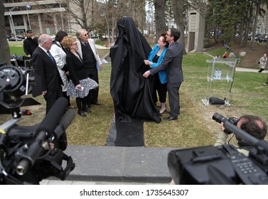 
Quebec, Canada - 06/05/2015: Unveiling Of The Bust Of Camille Laurin With The Presence Of Bernard Landry, Premier Of Quebec From 2001 To 2003 At The Quebec National Assembly In Quebec