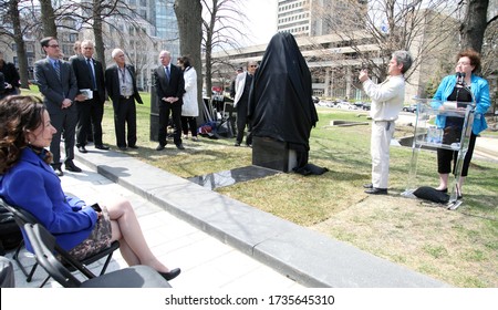 
Quebec, Canada - 06/05/2015: Unveiling Of The Bust Of Camille Laurin With The Presence Of Bernard Landry, Premier Of Quebec From 2001 To 2003 At The Quebec National Assembly In Quebec