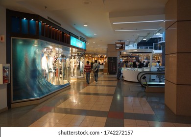 Quebec, Canada, 10 23 2017 : View Of Montreal Underground City At Place Montreal Trust Area