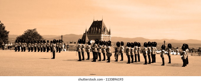 QUEBEC CITY QUEBEC CANADA 07 09 18: Changing Of The Guard At The Citadelle Of Quebec Since 1928.The Ceremony Features Soldiers Of The Royal 22e Regiment In Their Scarlet Regimental Dress And Bearskins