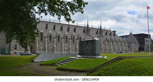 QUEBEC CITY QUEBEC CANADA 08 20 2020: In Front Quebec City Armoury The Monument Of The 22e Bataillon Now Le Royal 22e Regiment Was Formed In 1914, The Only Francophone Regiment In The Canadian  Force