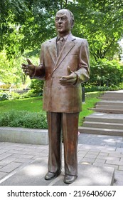 QUEBEC CITY QUEBEC CANADA 08 28 2022: Statue Of Rene Levesque Was A Reporter, A Minister Of The Government Of Quebec, The Founder Of The Parti Quebecois Political Party And The 23rd Premier Of Quebec 