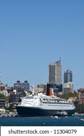 Queen Elizabeth 2 Cruise Ship On Final Voyage In Sydney Harbor Australia