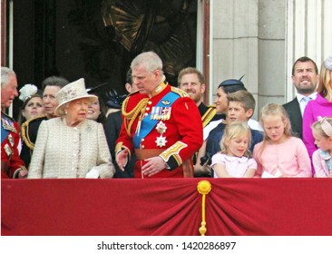 Queen Elizabeth London Uk 8June 2019- Meghan Markle Prince Harry George William Charles Andrew At Trooping The Colour Royal Family Buckingham Palace Stock Photo Press