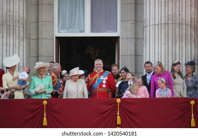 Queen Elizabeth London Uk 8June 2019- Meghan Markle Prince Harry George William Charles Kate Middleton  Louis Princess Charlotte Trooping The Colour Royal Family Buckingham Palace Stock Press Photo