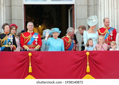 Queen Elizabeth, London, Uk, June 2018- Meghan Markle, Prince Harry, Prince George William, Charles, Kate Middleton  Princess Charlotte Trooping The Colour Royal Family At Buckingham Palace, 
