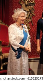 Queen Elizabeth, London, United Kingdom - March 20, 2017: Queen Elizabeth Ii 2 Portrait Wax Figure At Museum Wearing George IV State Diadem Crown, London - Stock Photo, Stock Photograph, Image, Stock,
