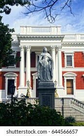 The Queen Victoria Statue In Cape Town