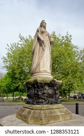 Queen Victoria Statue, College Green, Bristol, UK