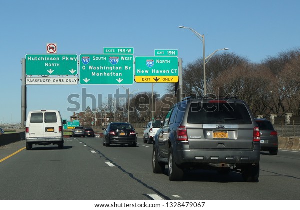 QUEENS, NEW YORK - JANUARY 14, 2018: Van Wyck\
Expressway in Queens. Interstate 678 (I-678) is a north–south\
auxiliary Interstate Highway that extends for 14 miles (23 km)\
through two boroughs of\
NY