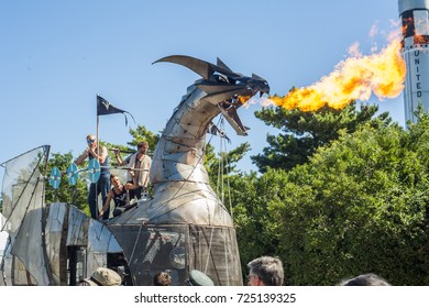 QUEENS, NEW YORK - SEPTEMBER 23, 2017:Members Of The Toronto Based Heavy Meta Crew With The Group's Fire Breathing Dragon Art Car At The World Maker Faire. The Dragon Is A Mobil Stage.