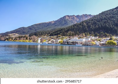 Queenstown Lake In New Zealand