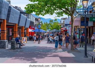 QUEENSTOWN, NEW ZEALAND, JANUARY 28, 2020: People are strolling through center of Queenstown, New Zealand