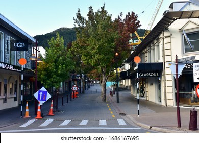 341 Downtown queenstown Images, Stock Photos & Vectors | Shutterstock