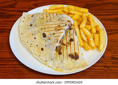 Quesadilla With Crinkle Cut French Fries