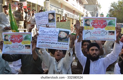 QUETTA, PAKISTAN - OCT 28: Activists Of Jamat-e-Ahle Pakistan Are Demonstrating In Favor Of Mumtaz Qadri Alleged In Murder Of Salman Taseer Former Governor Punjab On October 28, 2015 In  Quetta.