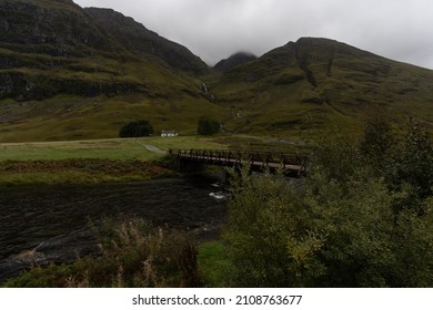 Quiet Cabin In Scottish Highlands