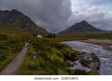 Quiet Cabin In Scottish Highlands