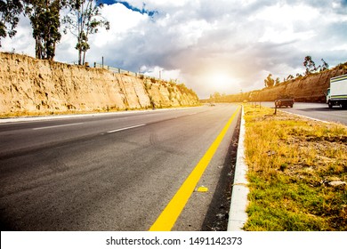 QUITO, ECUADOR - 17 AUGUST 2019: Avenue Called Simón Bolívar, Which Connects The City Of Quito With Its Surroundings, The Avenue Shows A Stretch Between Cumbaya And Northern Quito.