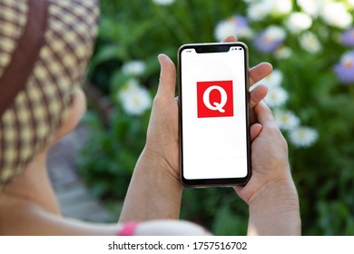 Quora logo displayed on smartphone Belgorod , Russia - JUN, 16, 2020: