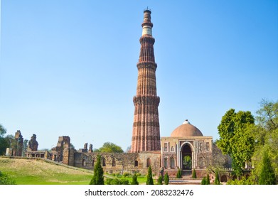Qutub Minar, the tallest minaret, a UNESCO World Heritage Site in the Mehrauli area of New Delhi, India