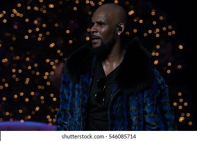 R Kelly Performs On Stage At The FOX Theater On December 27, 2016 In Atlanta Georgia - USA 