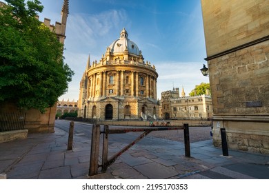 Radcliffe Square In Oxford. England 