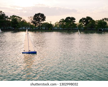 radio controlled sailboats