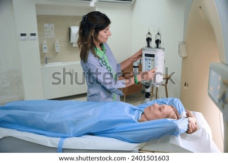 Radiologic technologist is preparing client for contrast CT