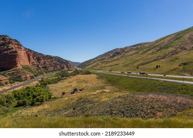 rail road and hiway in Utah