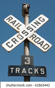 Railroad Crossing Sign Railroad Crossing Sign Stock Photo 61863442 ...