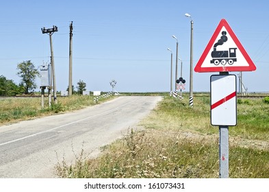 Railroad Crossing Warning Sign Traffic Light Stock Photo 161073431 ...