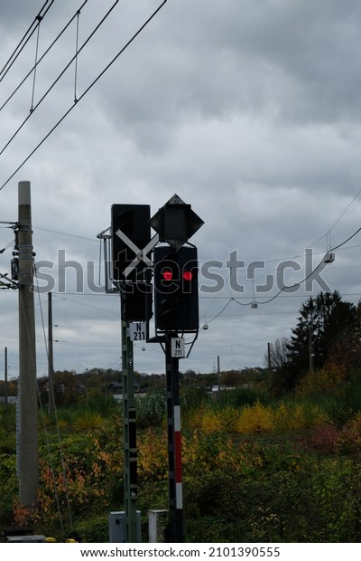 a railroad signal has red\
light