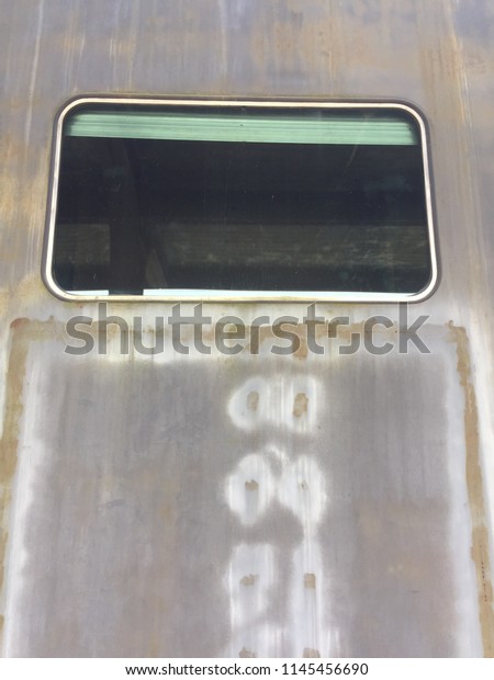 Railway car\
window