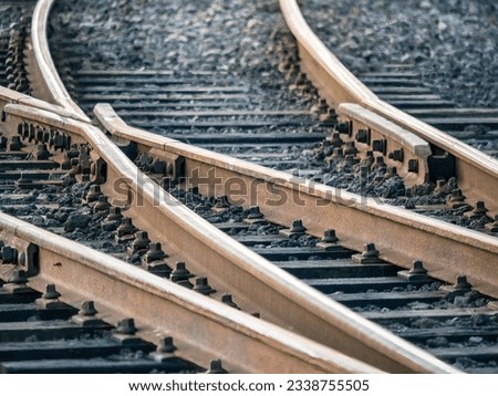 Railway turnout with straight and diverging tacks