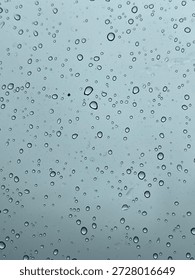 Rain droplets on a windshield 