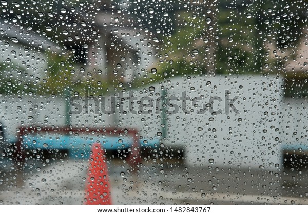 Rain drops on the car
screen