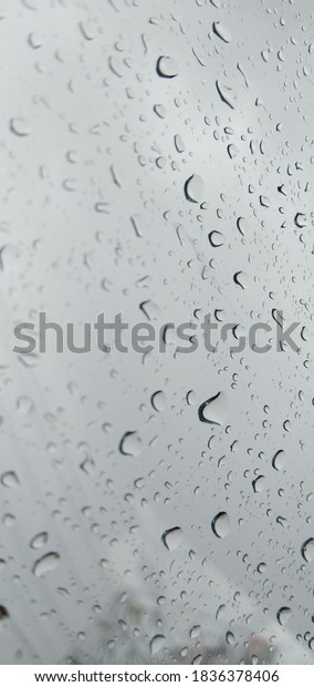 Rain drops on car\
window