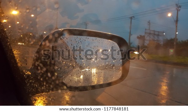 The
rain at night, Make the rain outside car
mirrors.
