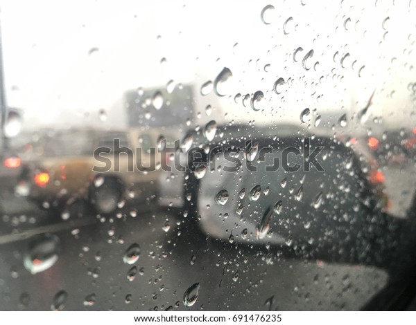 Rain on the
windshield Make it look
unclear