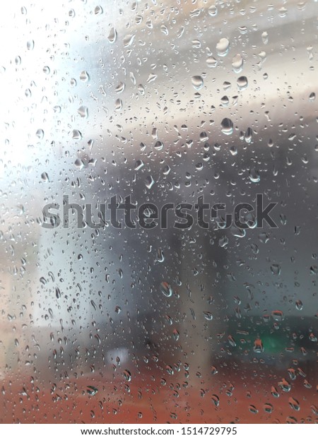 rain water drop car glass\
