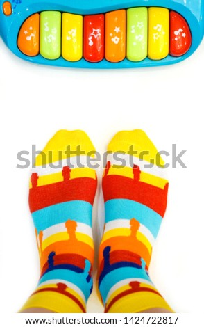 Similar – Foto Bild Flip-Flops auf dem grünen Gras des Pools