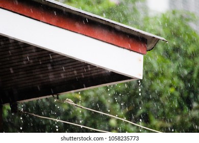 15,710 Wood house in rain Images, Stock Photos & Vectors | Shutterstock