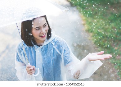 梅雨图片 库存照片和矢量图 Shutterstock